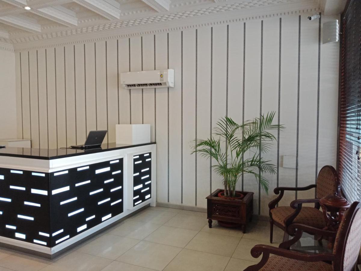 Avari Xpress Faisalabad Extérieur photo